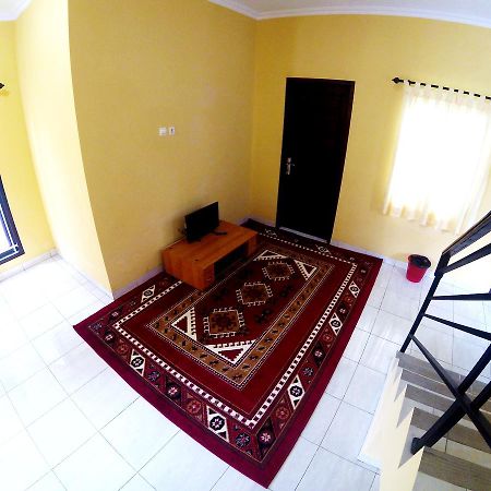 Budget Mansion Homestay Jogja Yogyakarta Exterior photo