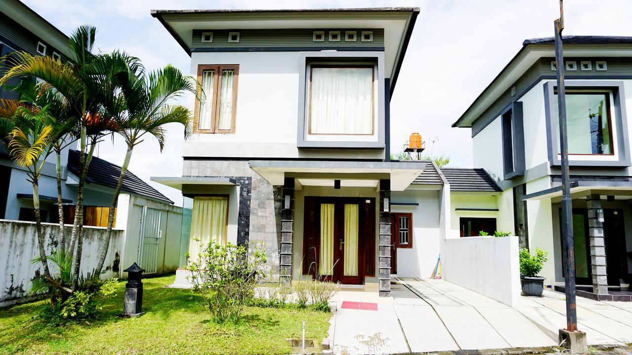 Budget Mansion Homestay Jogja Yogyakarta Exterior photo